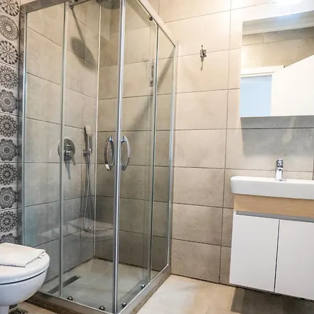 M2 Hotel del amor *